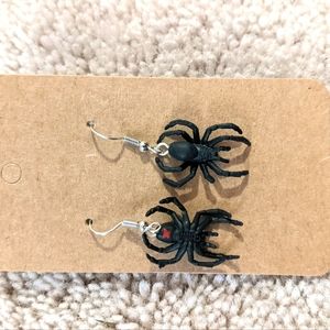 Spider earrings